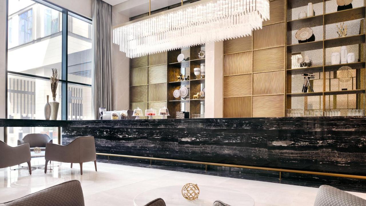 Holiday Inn Dubai Al-Maktoum Airport By Ihg Exterior foto
