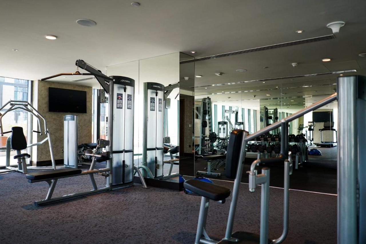 Holiday Inn Dubai Al-Maktoum Airport By Ihg Exterior foto